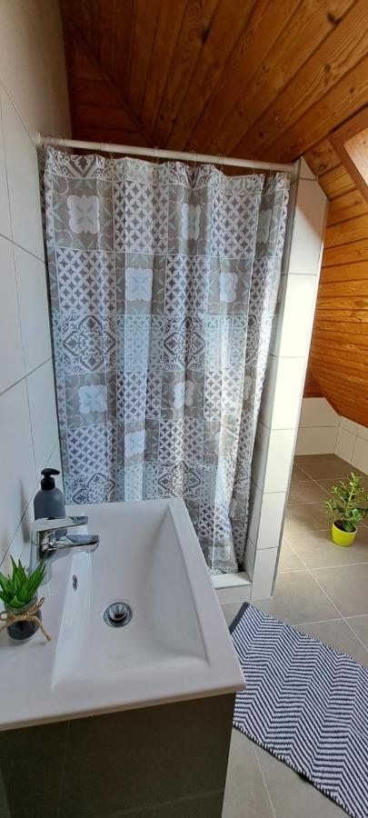 Babi Apartmanhaz Gyenesdiás Zewnętrze zdjęcie
